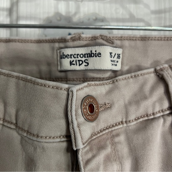 Abercrombie Kids Shorts - Picture 3 of 3